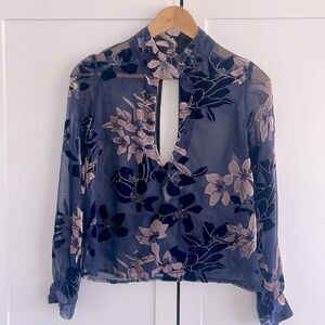 SOLD - Flynn Skye Leah Keyhole blouse - size Small - SOLD